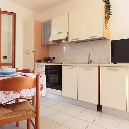 Oasi Con Piscina E 2 - Ginevra *