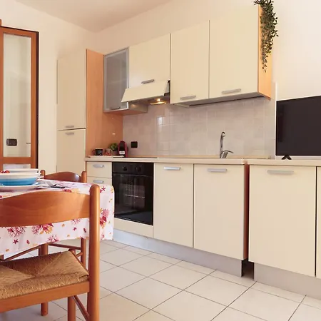 Oasi Con Piscina E 2 - Ginevra *