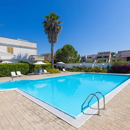 Oasi Con Piscina E 2 - Ginevra Nardo