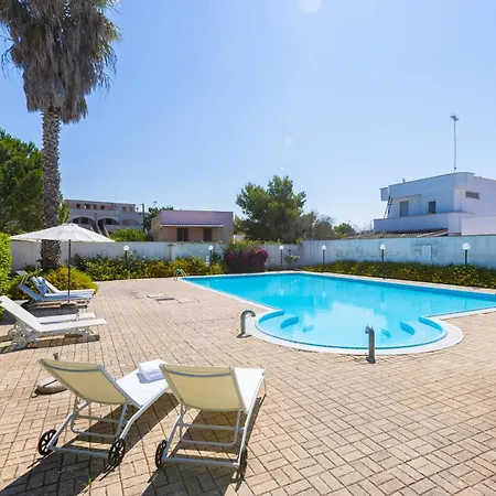 Oasi Con Piscina E 2 - Ginevra Apartment Nardo